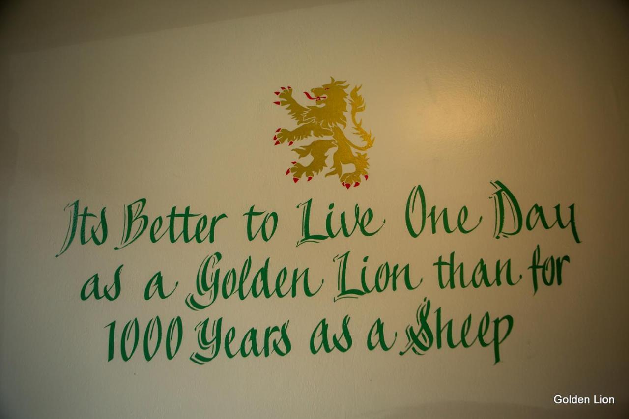 The Golden Lion Inn Бриджнорт Екстериор снимка