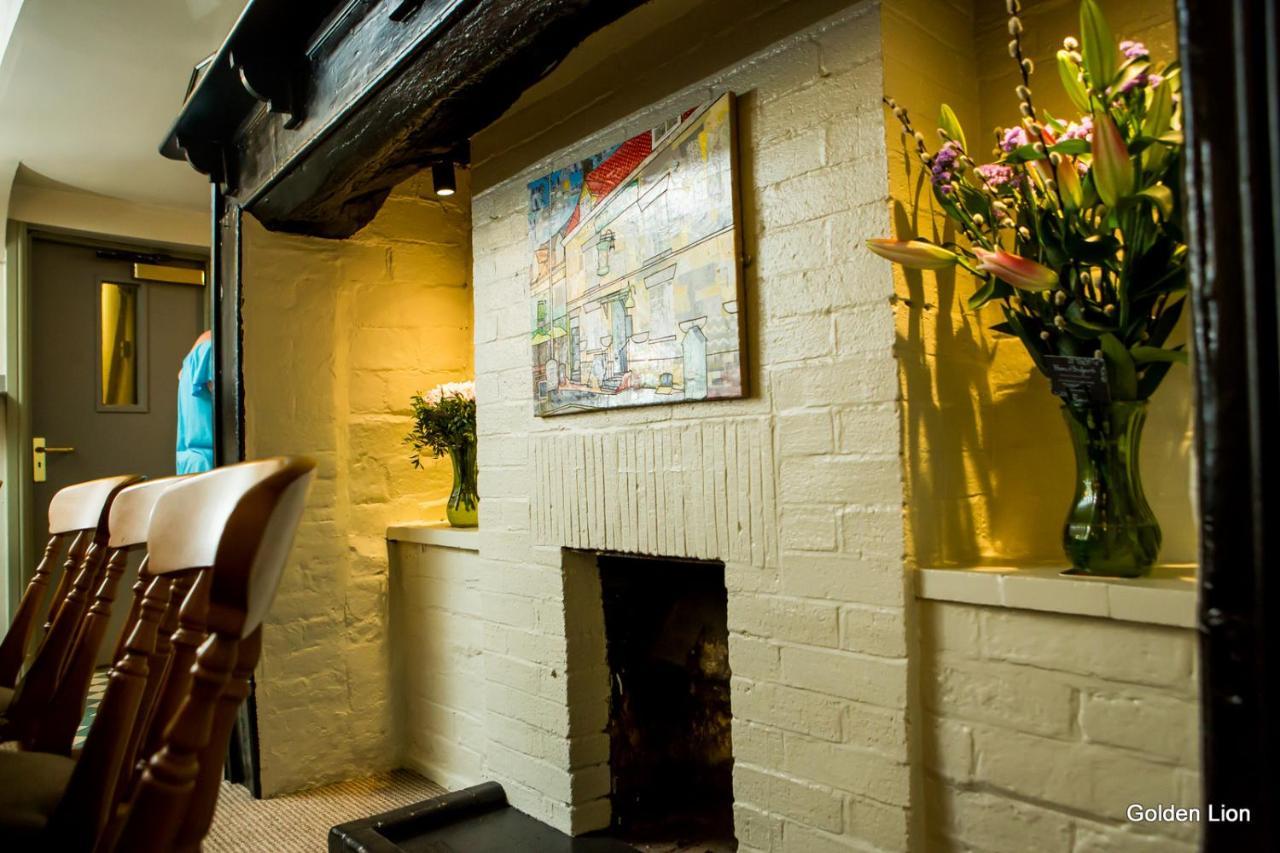The Golden Lion Inn Бриджнорт Екстериор снимка