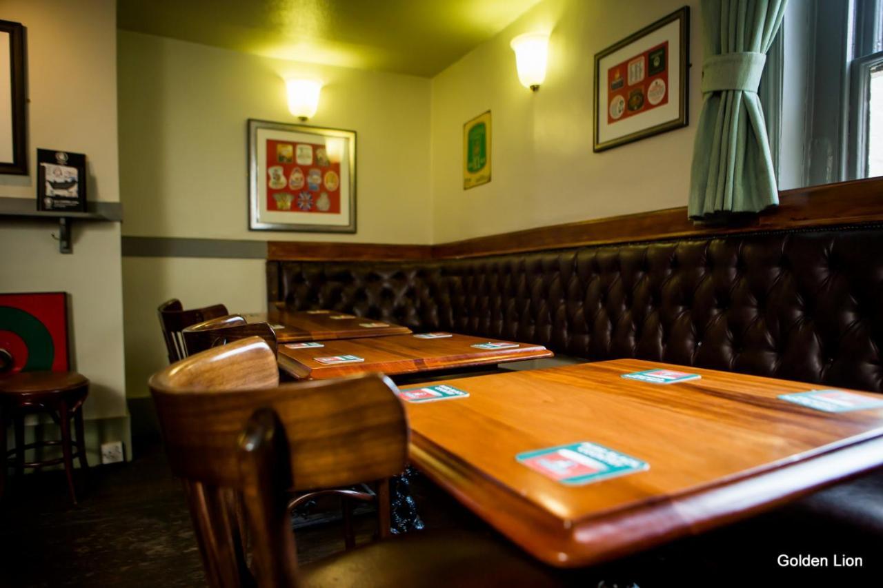 The Golden Lion Inn Бриджнорт Екстериор снимка